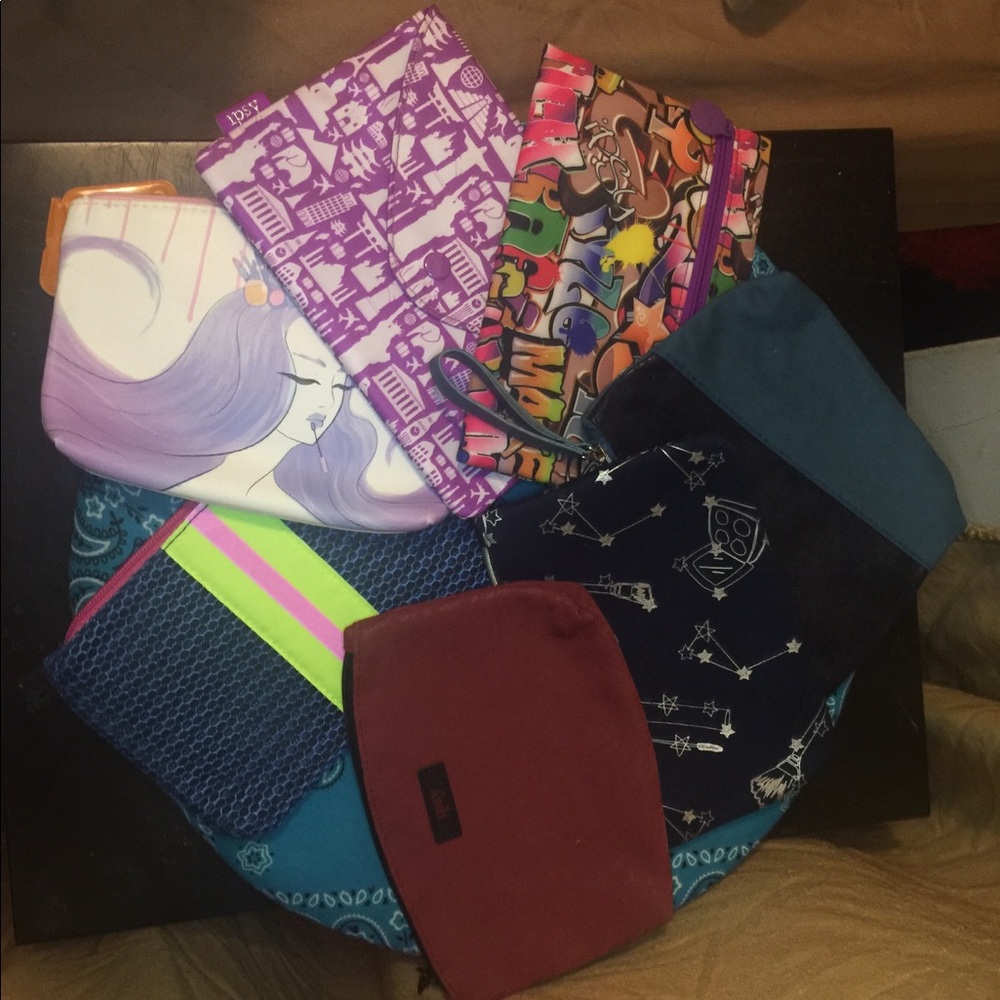 Cosmetic bags
